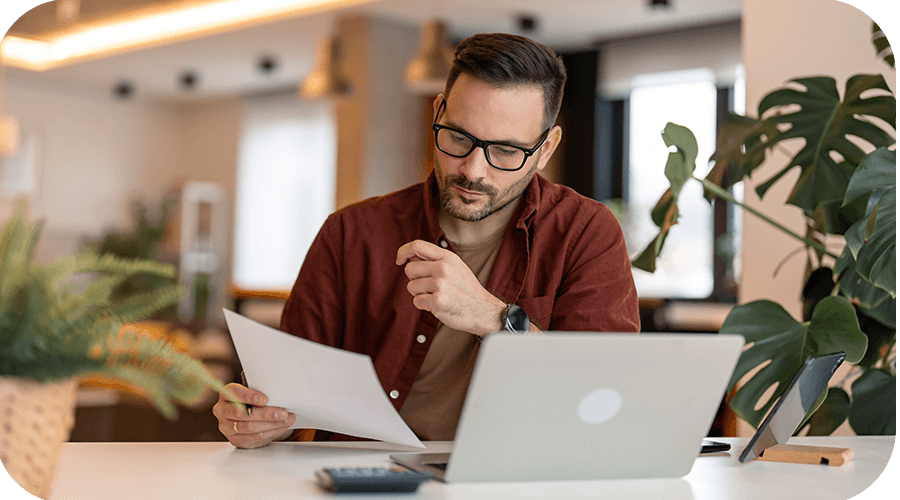 insurer-reviewing-mvrs