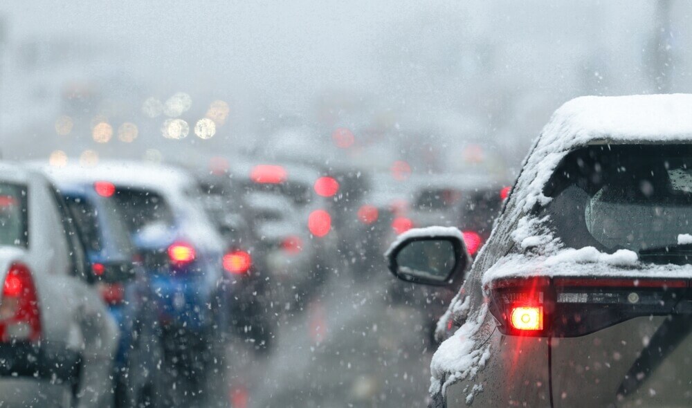 Blog sharing winter driving safety tips for employees